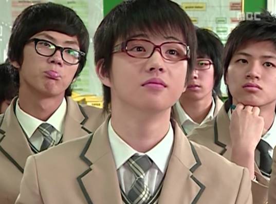 [거침없이하이킥] 그 시절 열풍을 일으켰던 모든 초딩들의 남친 이윤호 | 인스티즈