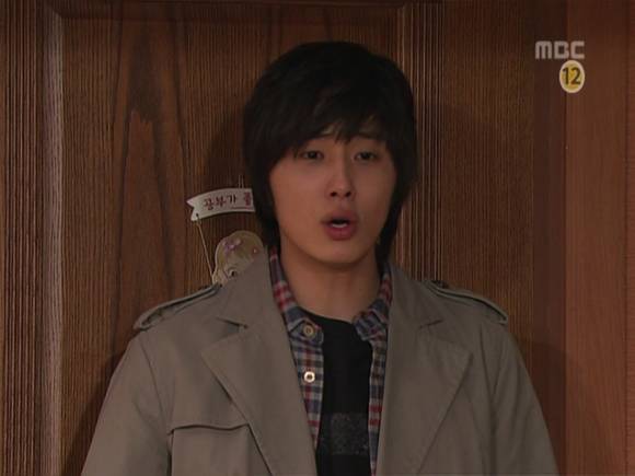 [거침없이하이킥] 온 가족의 윤호 속이기 대작전ㅋㅋㅋㅋㅋ.jpg (feat.싱가폴) | 인스티즈