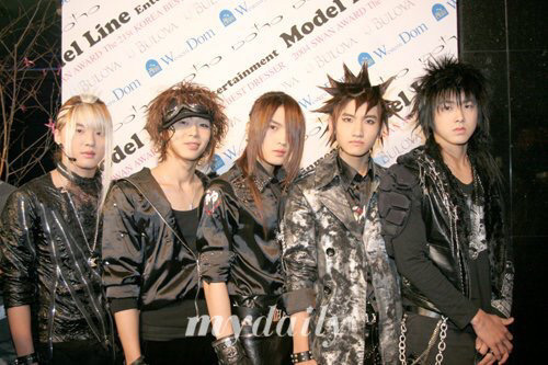 한때 코디가 안티냐는 소리들었던 남/여 아이돌들 | 인스티즈