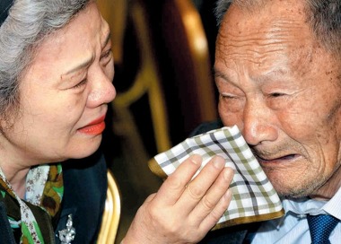 눈물나는 이산가족 상봉 이야기들 | 인스티즈