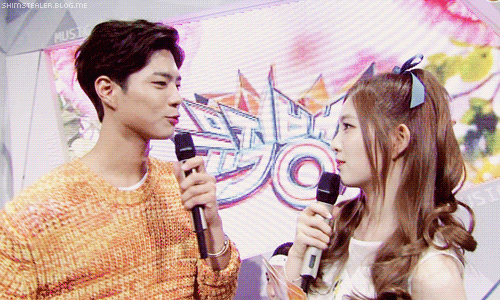 뮤뱅에서 우결 찍는 박보검&아이린.JPGIF | 인스티즈