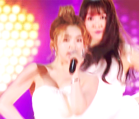 똥머리 아이린.gif | 인스티즈