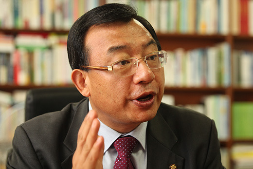 진짜 정치인들 보면 관상 그런게 있나 싶음 | 인스티즈