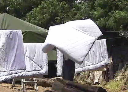 빨래 너는 아이유.gif | 인스티즈