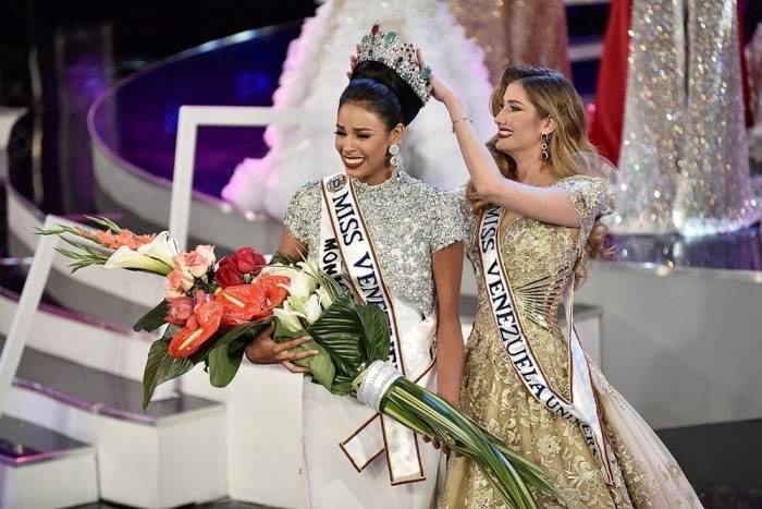 2016 미스 베네수엘라는 케이시 사야고 | 인스티즈