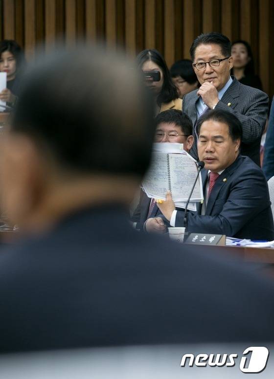 김기춘이 털렸다는 소식을 듣고 부랴부랴 달려온 목포기춘.jpg | 인스티즈