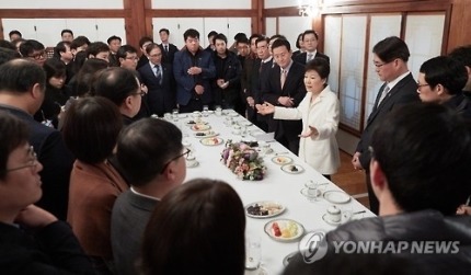 오늘 청와대 기자간담회 사진.jpg | 인스티즈