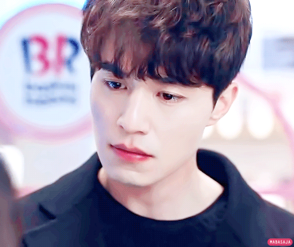 원하는 배역을 따내기 위해 작가의 비행기를 따라 탄 배우 | 인스티즈