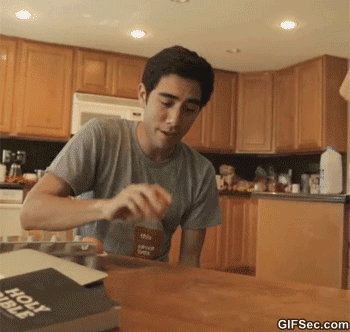 병아리가 태어나는 과정.gif | 인스티즈