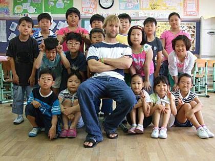 원어민 교사의 낮과 밤 | 인스티즈