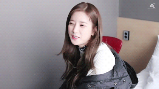 허각 뮤비에서 이쁘게 나온 초롱이.jpgif | 인스티즈