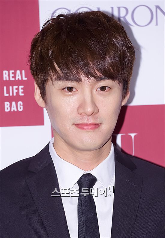 역대 아나운서 역사상 가장 잘생겼다고 평가받는 인물 | 인스티즈