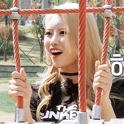 [러블리즈] 은행 가는 길에 미주 | 인스티즈