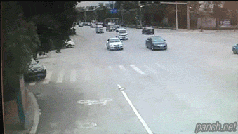 대륙의 유턴.gif | 인스티즈