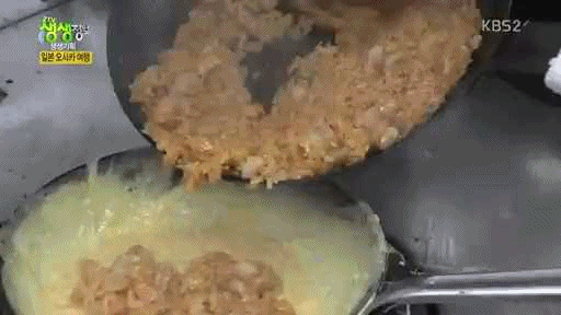 세계 최초로 오므라이스를 만든 가게주인의 손놀림.gif | 인스티즈