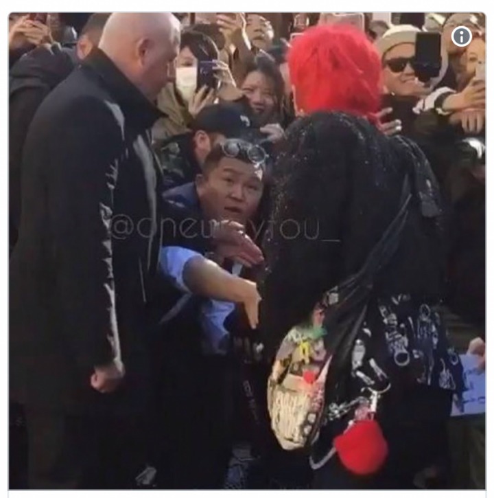 형이..왜 거기서 나와? gif | 인스티즈