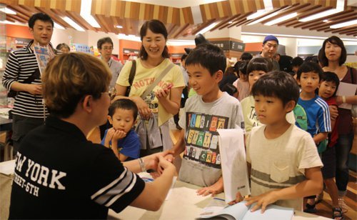 일본 책 판매율 5위의 한국만화 | 인스티즈