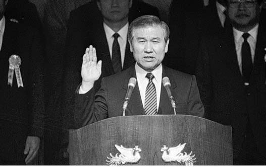 국회에서 탄핵이 가결이 되었지만 아직은 웃어서는 안돼는 궁극적인 이유.jpg | 인스티즈