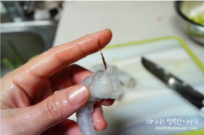 탱글탱글 고소한 새우가 씹히는 현미 새우 라이스전 만들기 | 인스티즈