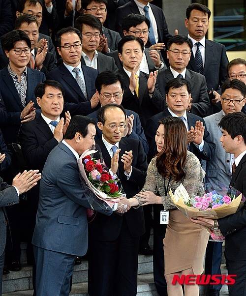 대한민국 역사상 역대 최고로 존경 받는 총리(감동 주의) | 인스티즈