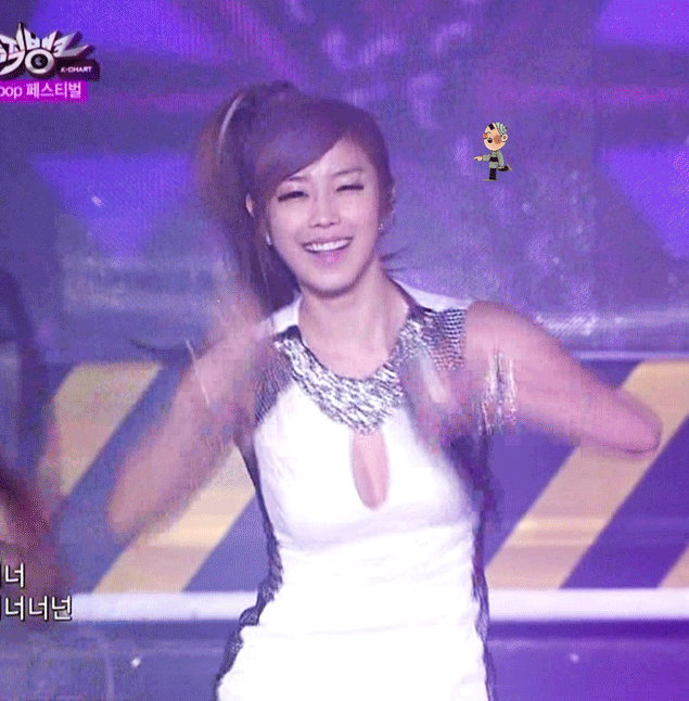 박수 치는 전효성 | 인스티즈