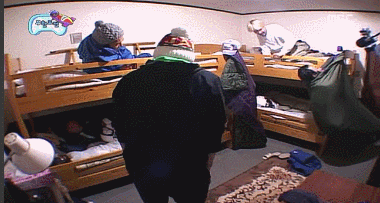 명수옹 얼굴에 방구 뀌는 홍철이 | 인스티즈