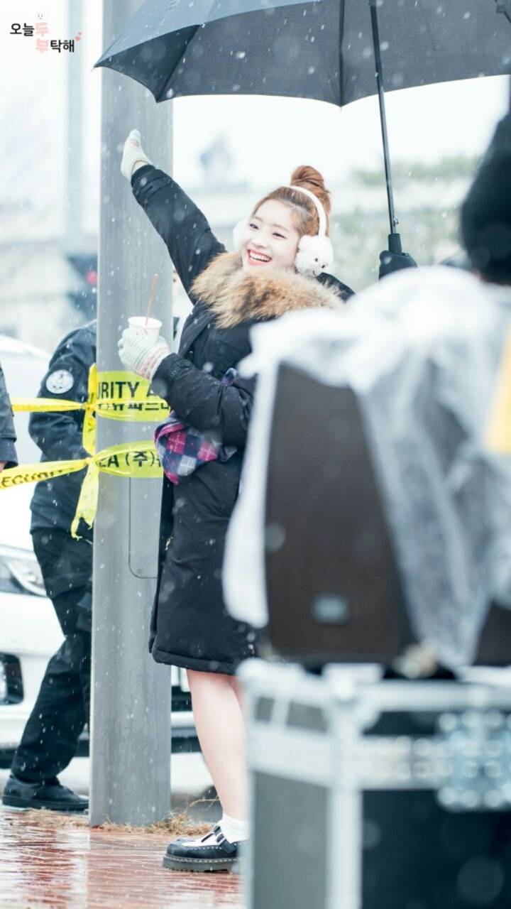 이런 애기가 달라고 땡깡부리면 준다 vs 안준다 | 인스티즈