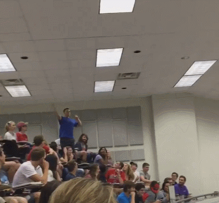 강의실에 있던 모든 학생을 A+ 만들어준 남자 | 인스티즈