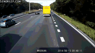 화물차 사이에서 추월이 위험한 이유 | 인스티즈