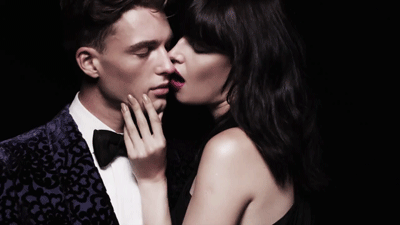 묻어나지 않는 립스틱을 주제로 한 톰포드 섹도저런 광고 | 인스티즈