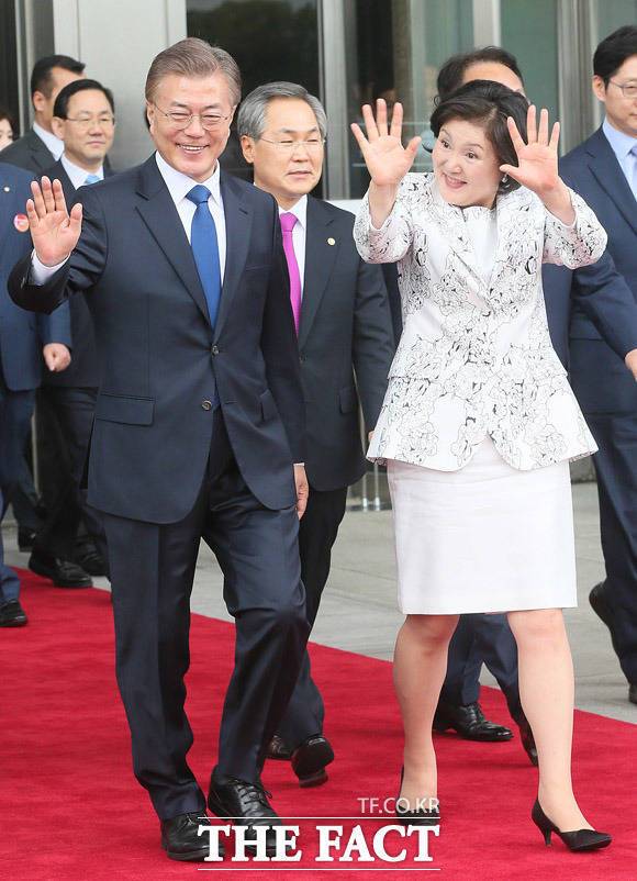 [김정숙외] 느껴진다 ...유쾌한 오소리의 기운 | 인스티즈