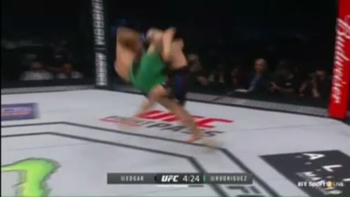 UFC 214 에드가 vs. 로드리게즈 승자.jpg | 인스티즈