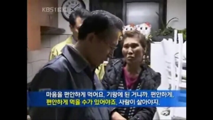 사람 엿먹이는 이명박.jpg | 인스티즈