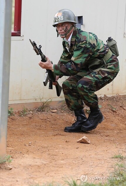 전쟁광 문재인 | 인스티즈