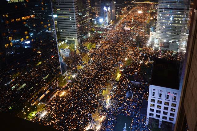 뜨거웠던 사진들 | 인스티즈