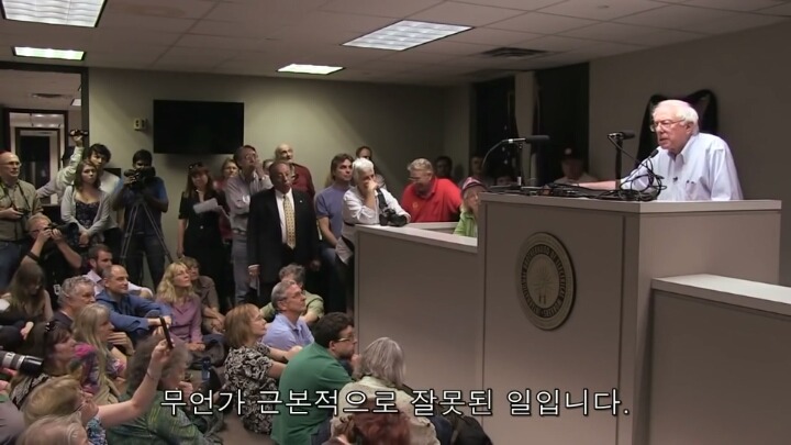 미국 대선의 큰 파장을 일으키고 있는 버니 샌더스의 180초 안에 지지하게 만들 영상.jpg | 인스티즈