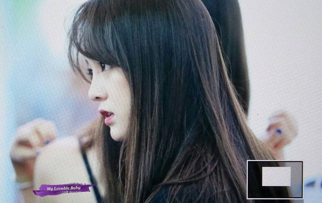 찾아보기 힘든 김세정 무표정한 모습 ㄷㄷㄷ.gif | 인스티즈