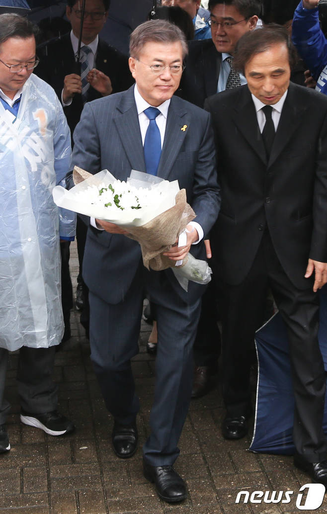 문재인 오전 대구 선거운동시작.JPG | 인스티즈