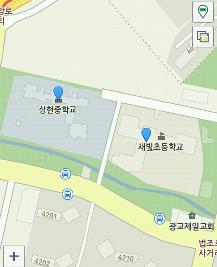 좀 이상한 투표소 위치 | 인스티즈