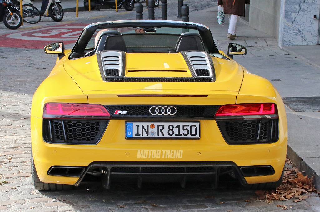 2017 아우디 R8 스파이더 스파이샷 | 인스티즈