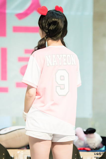 [트와이스] 와 나연이 통수좀 보소 ㄷㄷㄷ | 인스티즈