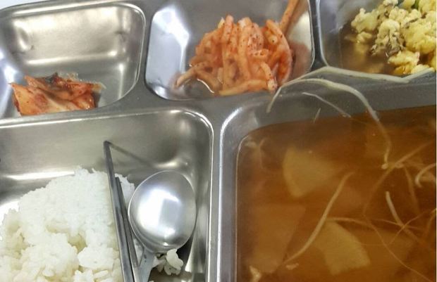 밥 잘나오는곳에서 일하기 vs 별로인곳에서 일하기 | 인스티즈