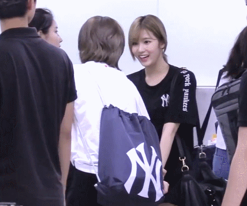 연행되는 사나 | 인스티즈