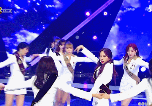 인기가요 우주소녀 성소,보나.gif | 인스티즈