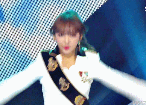 인기가요 우주소녀 성소,보나.gif | 인스티즈