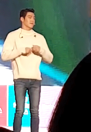 샤샤샤를 각자 스타일대로 소화하는 남자 연예인들 (남자는 자고로 애교죠) | 인스티즈