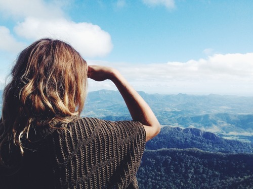  나는 낯선 사람이 되어 너를 떠났고 너는 나를 떠나 낯선 사람이 되었다 | 인스티즈