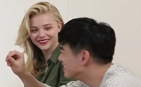 한국 올때마다 잘어울린다고 난리나는 이유.....ㄷㄷㄷ.JPG | 인스티즈