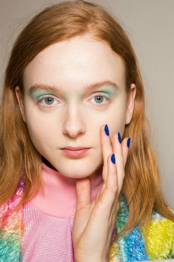 외국 잡지에서 패션위크를 통해 예측한 2017 가을&겨울 메이크업 트렌트 | 인스티즈