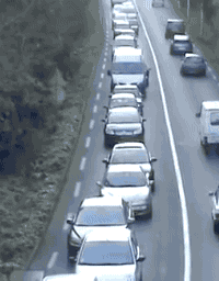 차가 막히는 이유.gif | 인스티즈